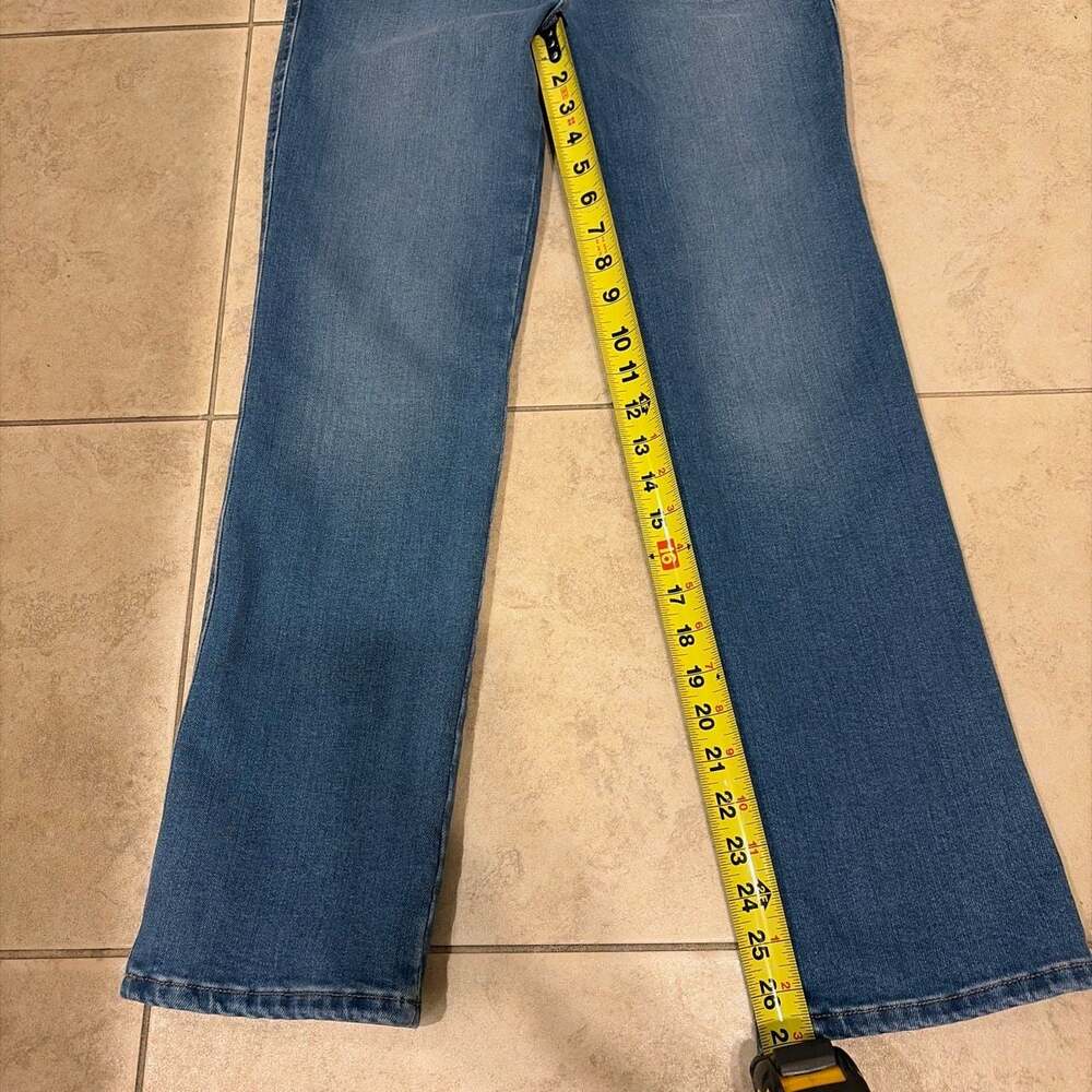 Good American Good Curve Straight Super High-Rise Compression Jeans - Picture 9 of 10